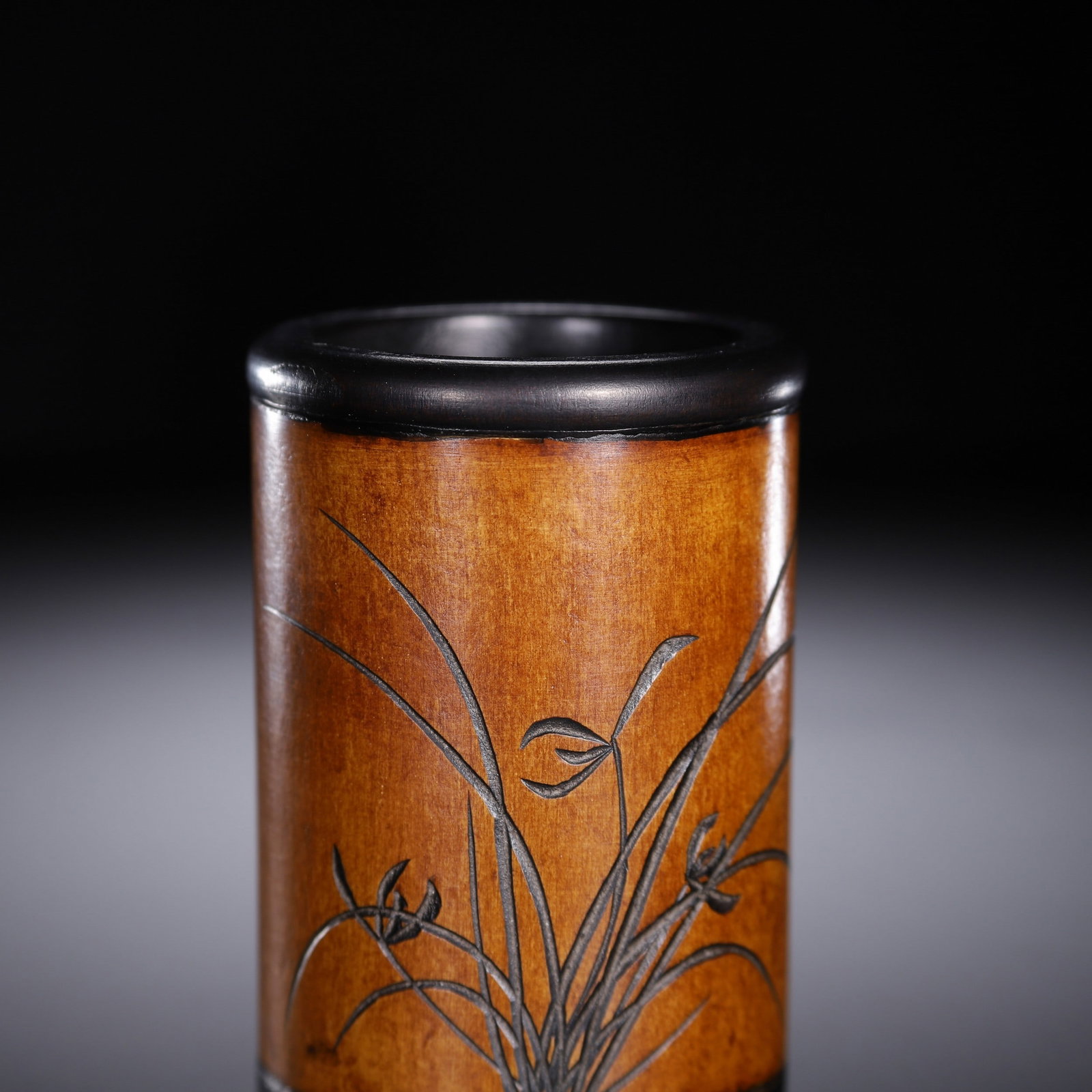 A BRUSH POT - 2