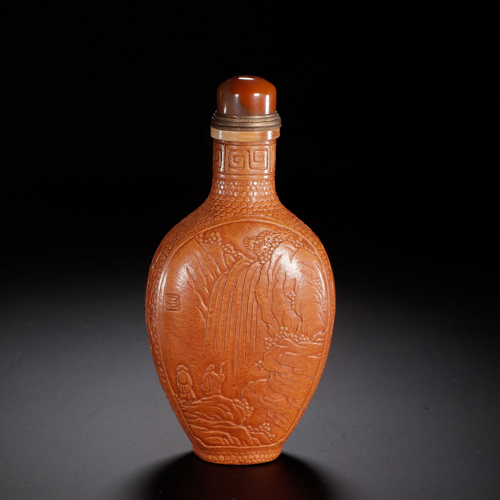 A SNUFF BOTTLE - 2