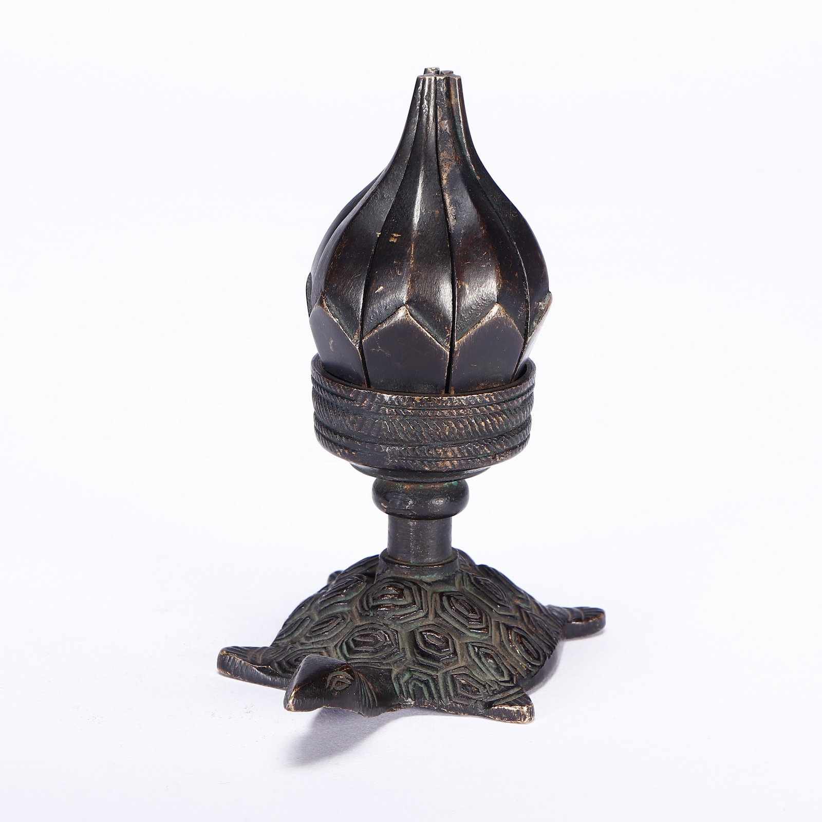A COPPER CANDLE HOLDER - 5