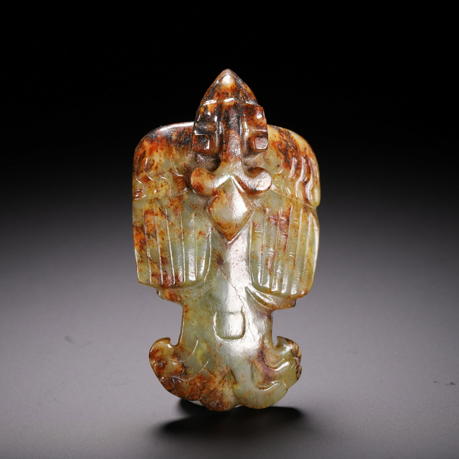 A JADE BEAST: 清 黄玉瑞兽 A jade beast Lg.8.1cm