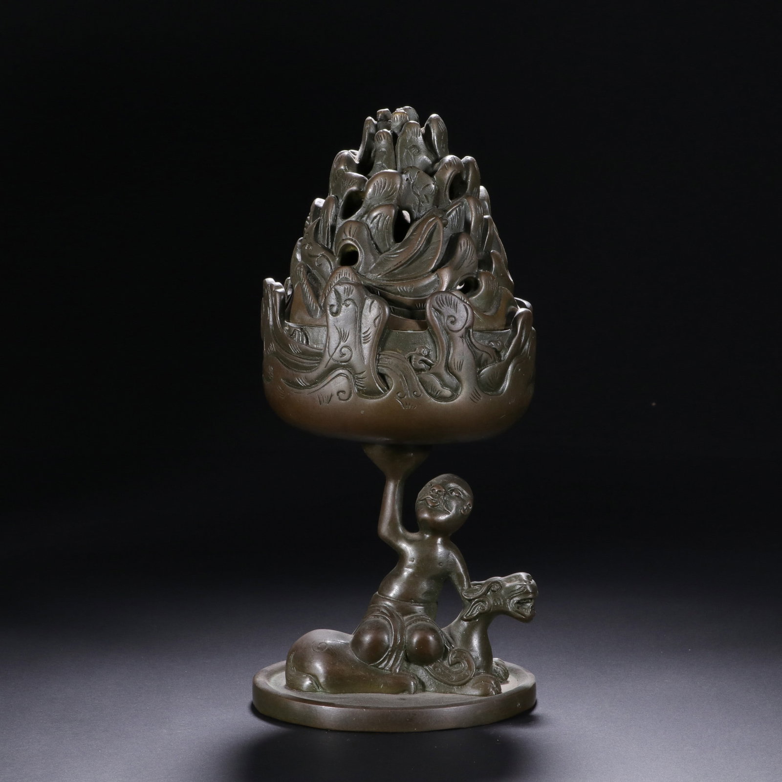 A COPPER INCENSE BURNER: 清 铜博山炉 A copper incense burner Ht.15.2cm