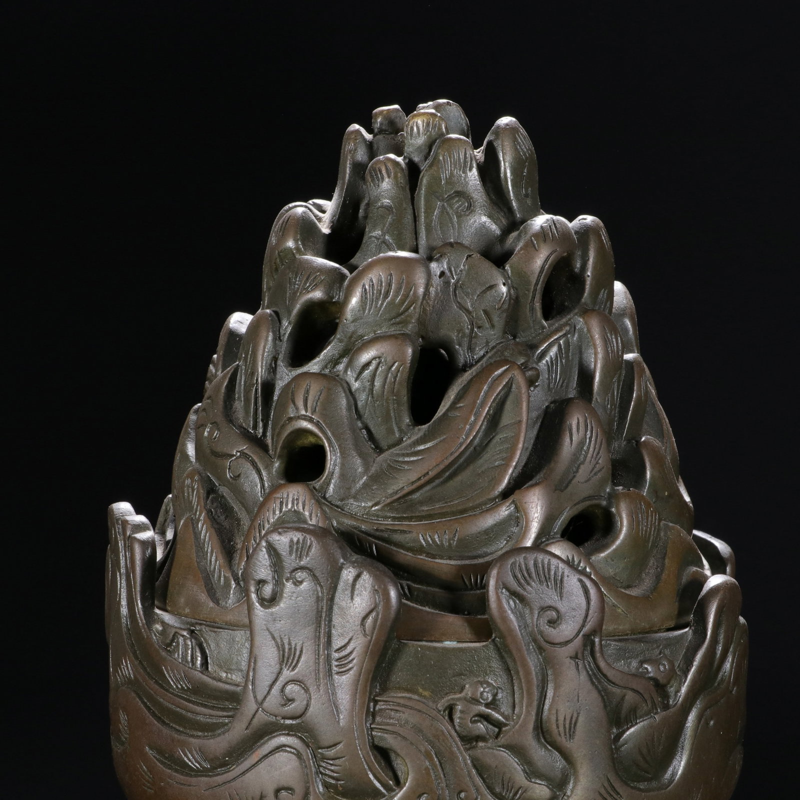 A COPPER INCENSE BURNER - 2