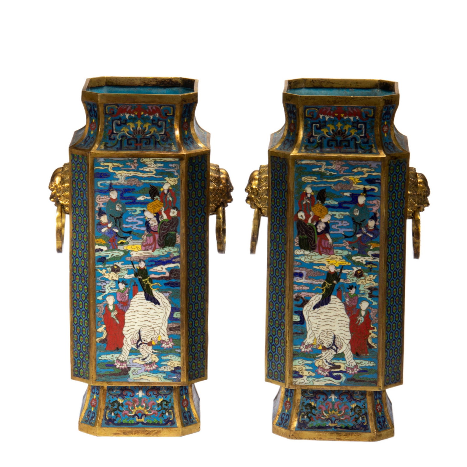 A PAIR OF CLOISONNE ? BOTTLES: 清 景泰蓝人物瓶一对 A pair of cloisonne é bottles Ht.37cm