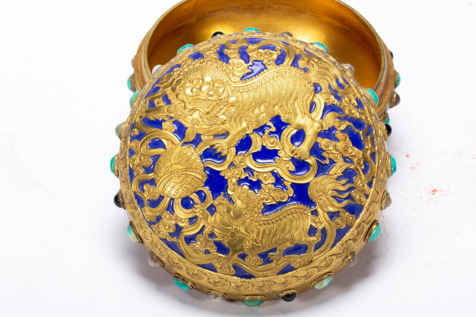 A COPPER GILDING BOX - 4