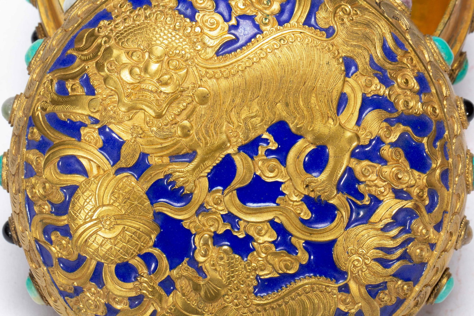 A COPPER GILDING BOX - 5