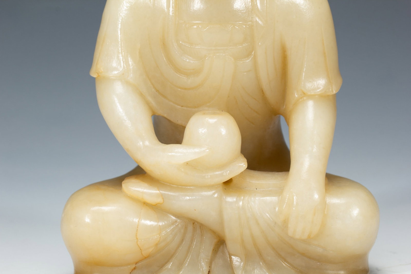 A JADE BUDDHA STATUE - 3