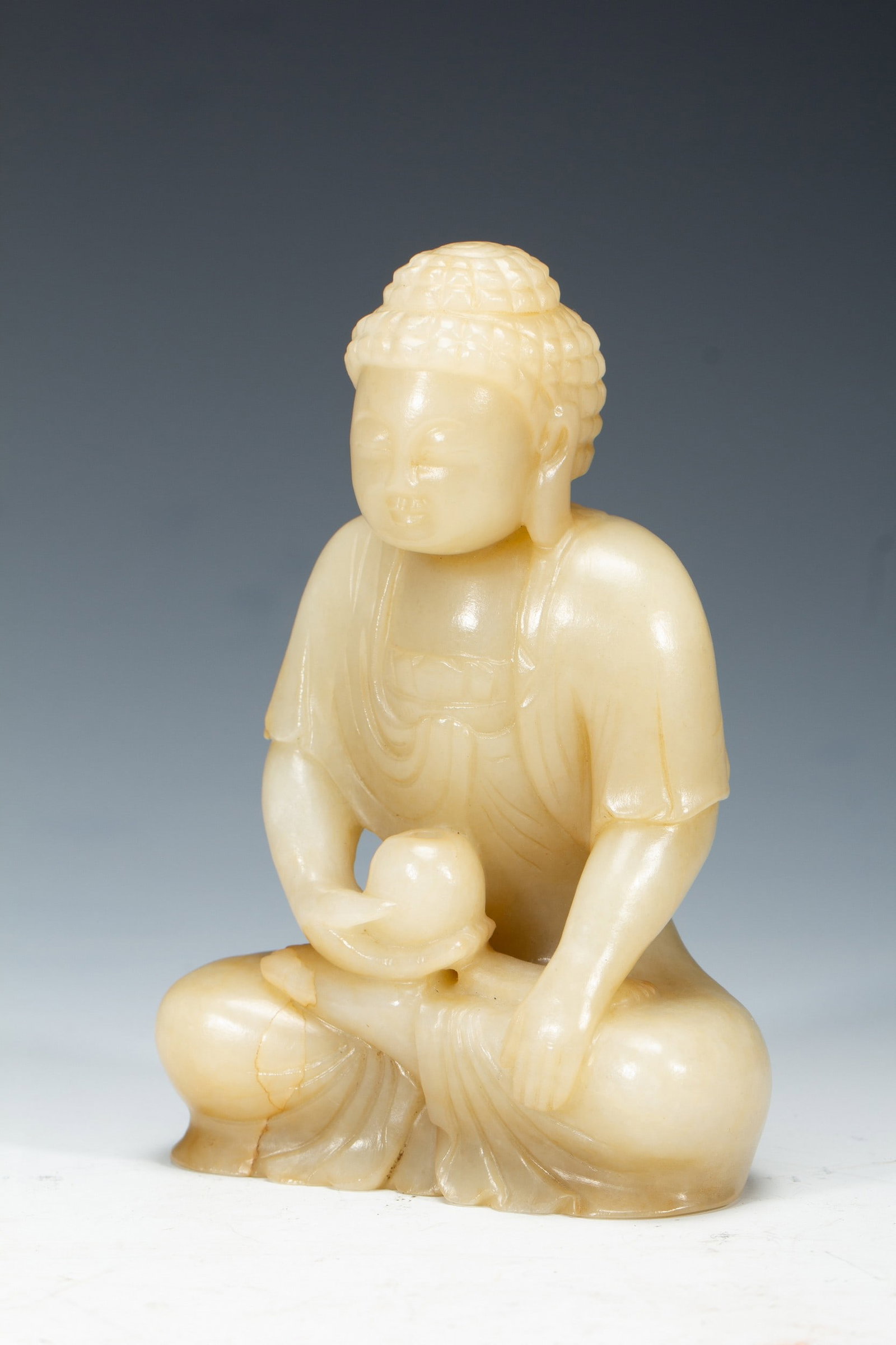 A JADE BUDDHA STATUE - 5