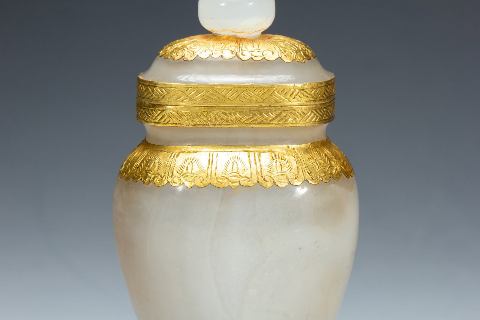 AN AGATE VASE - 3