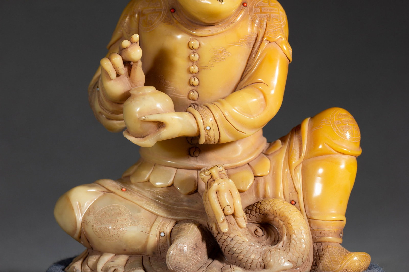 A SHOUSHAN FIGURE - 3
