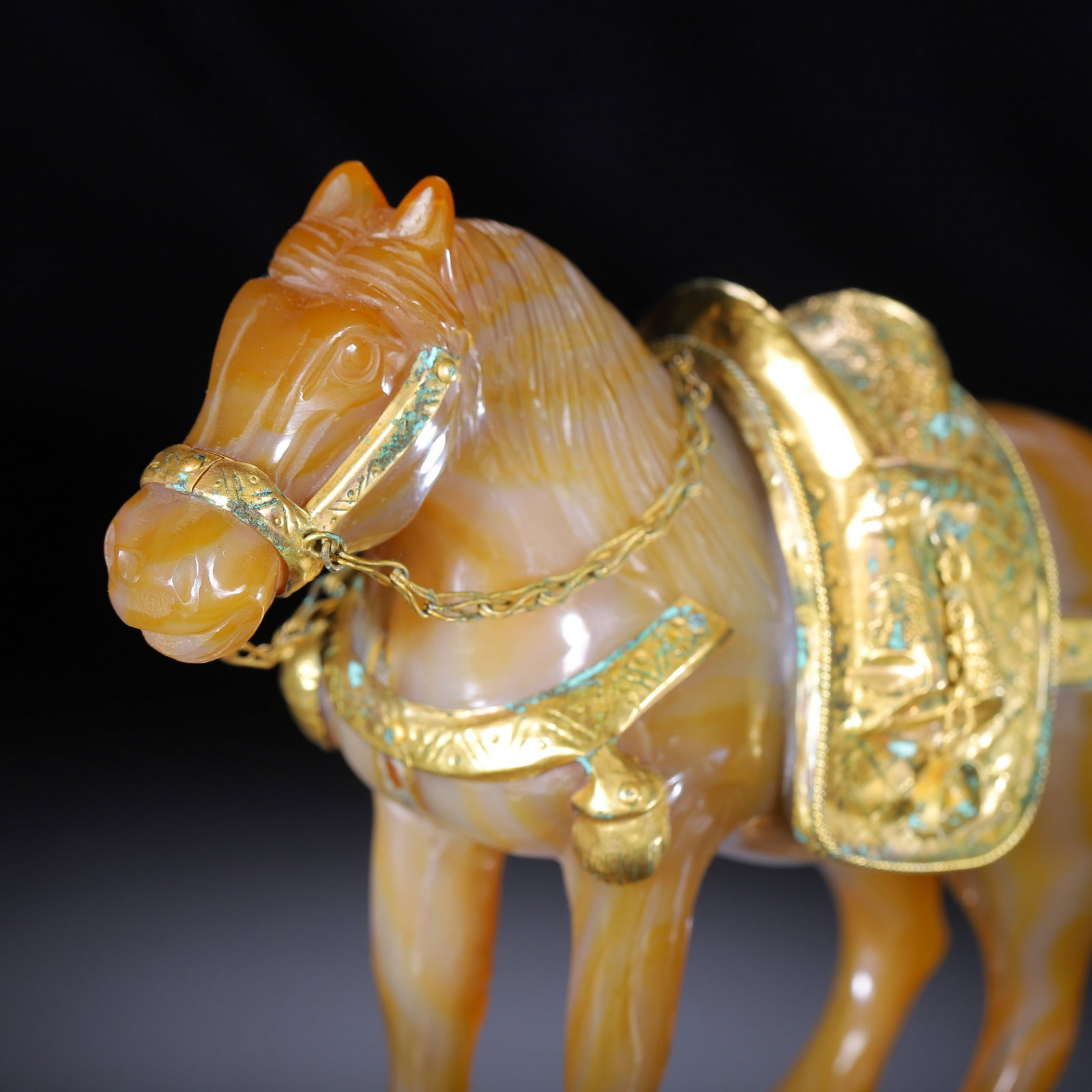 AN AGATE HORSE - 5