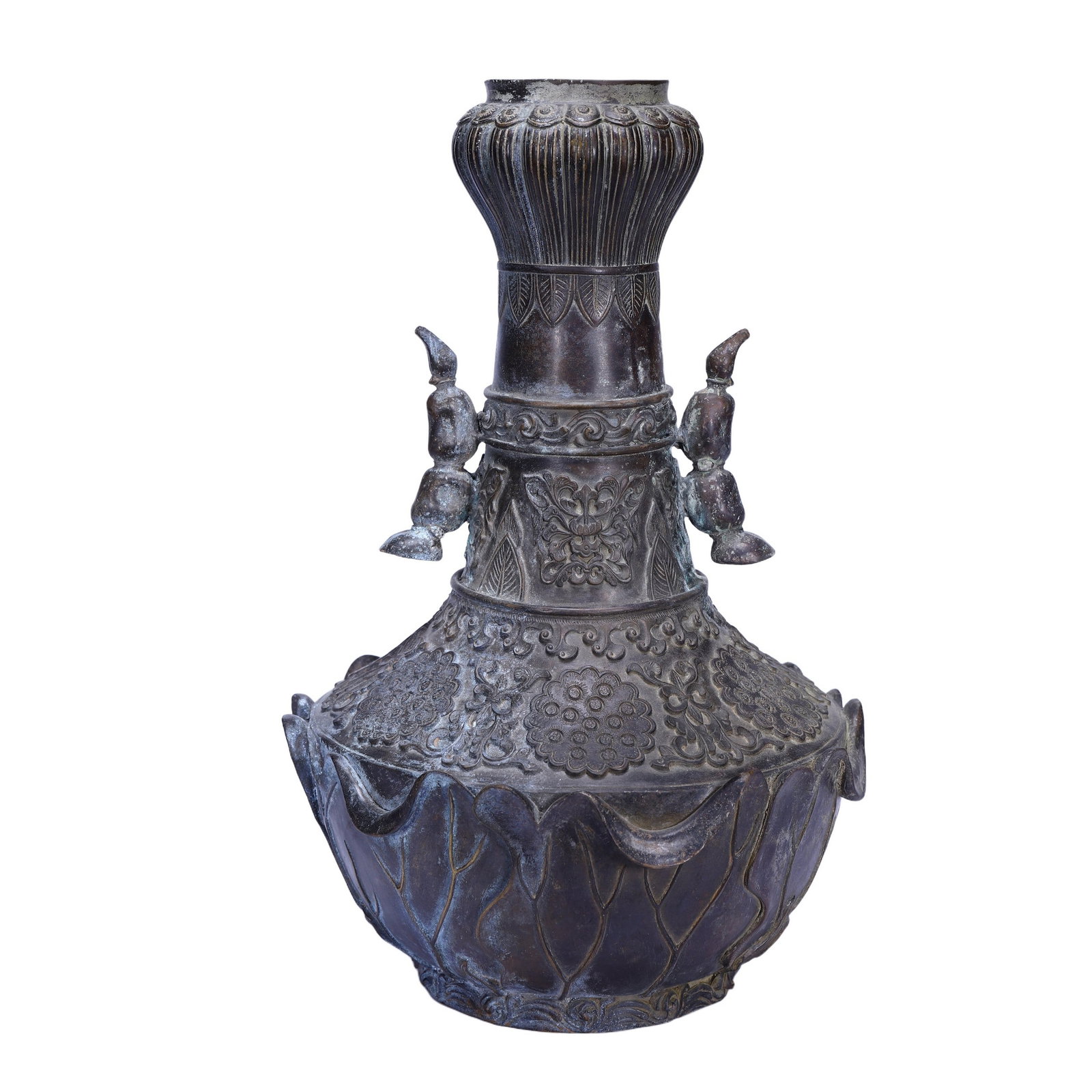 A COPPER VASE: 清 铜瓶 A copper vase Ht.35cm