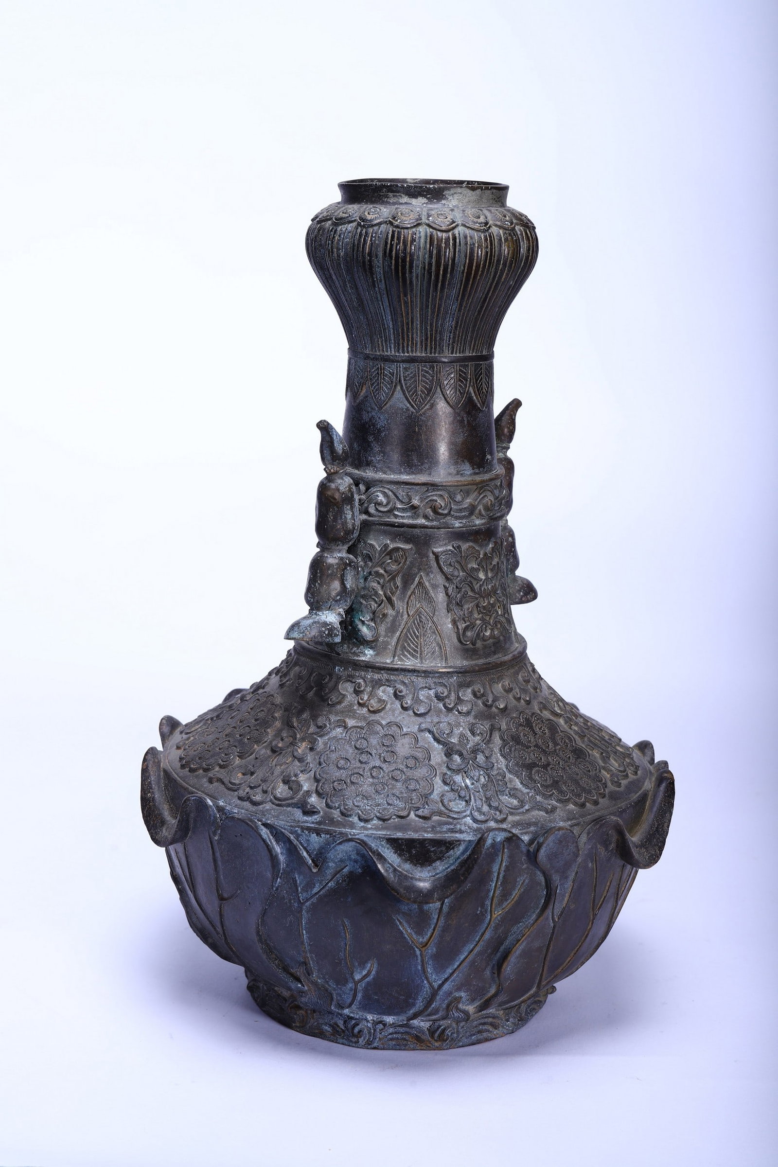 A COPPER VASE - 4