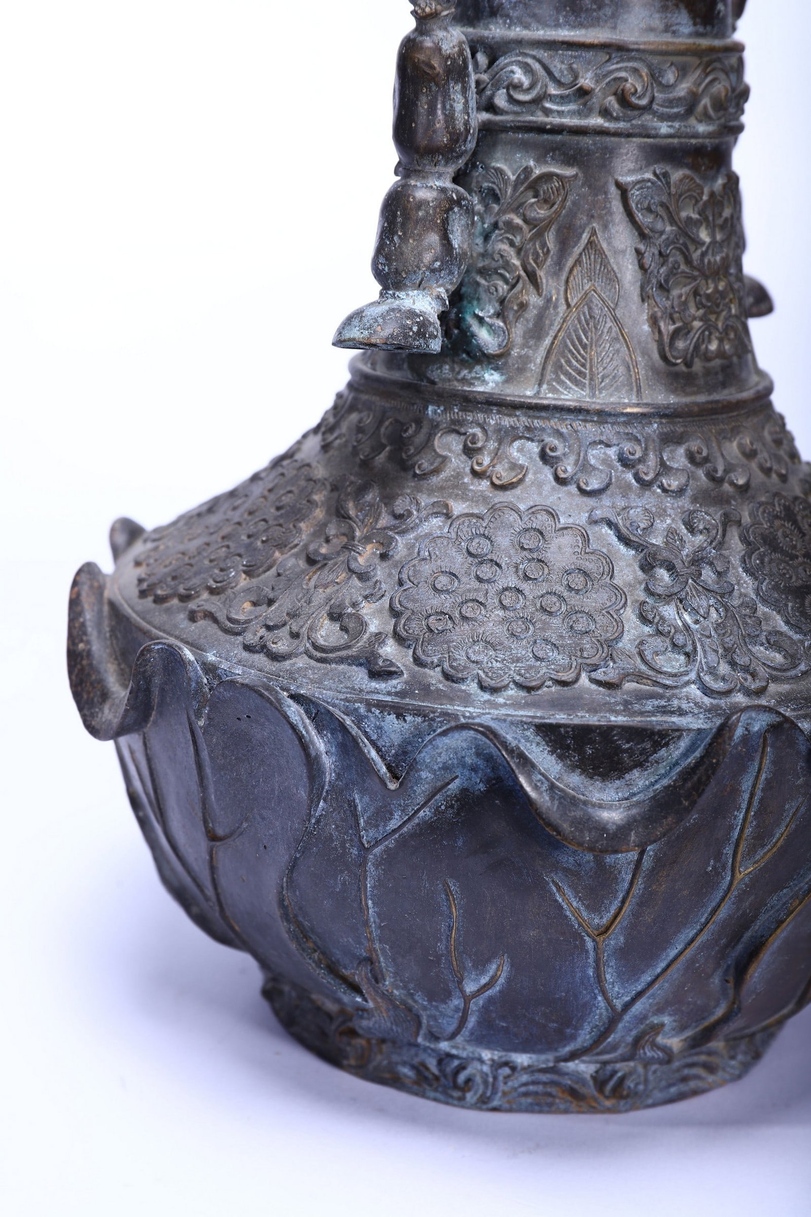 A COPPER VASE - 6
