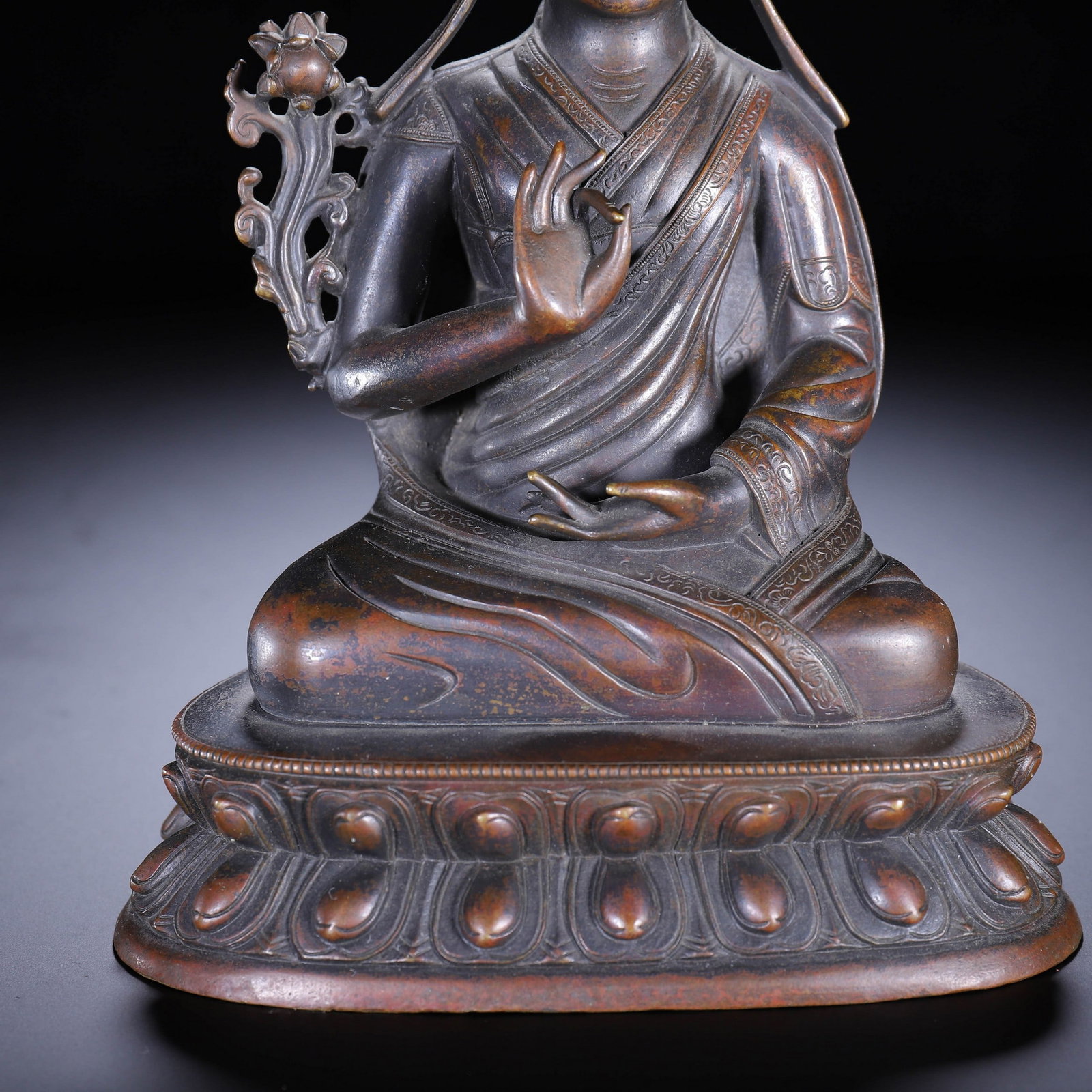 A COPPER BUDDHA STATUE - 3