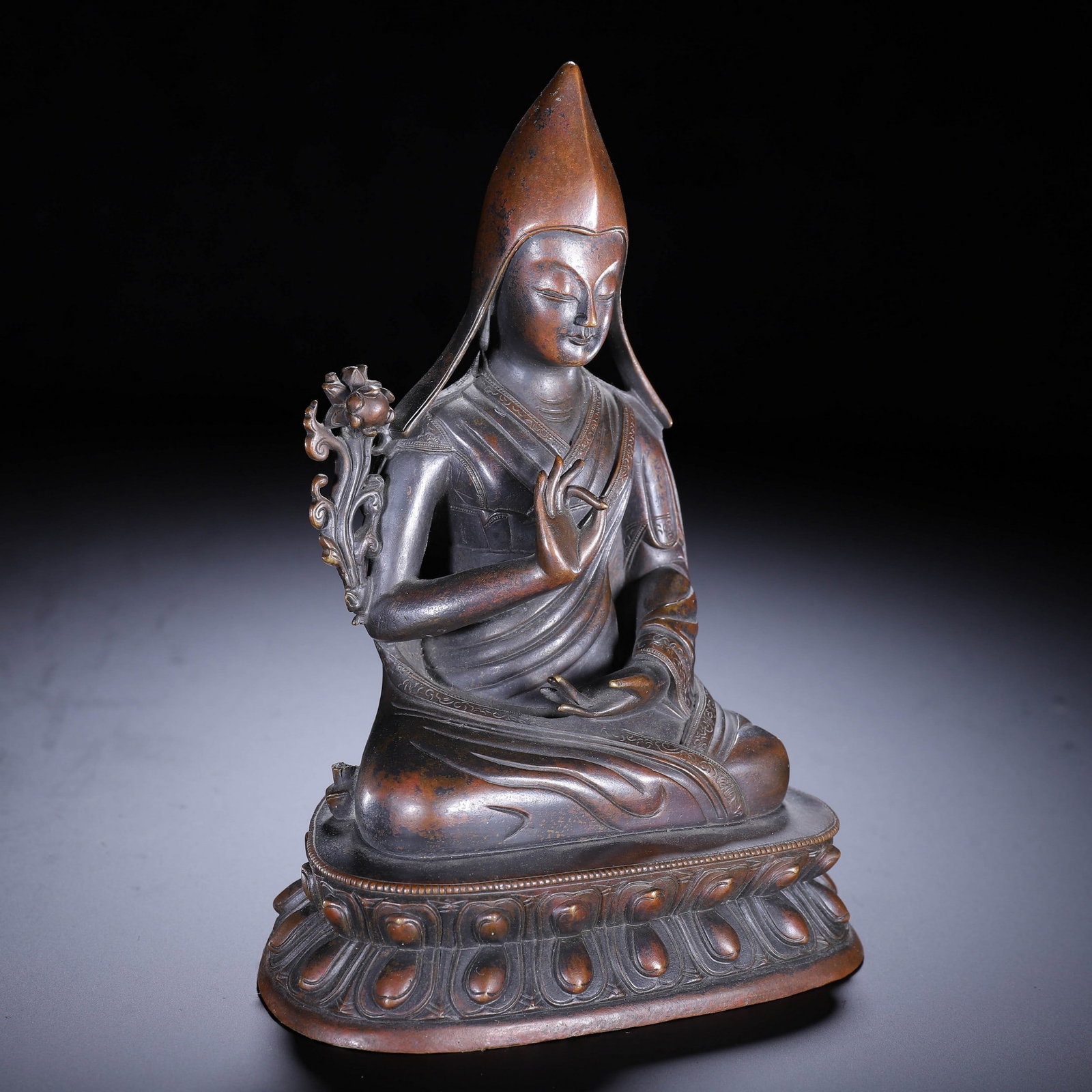 A COPPER BUDDHA STATUE - 4