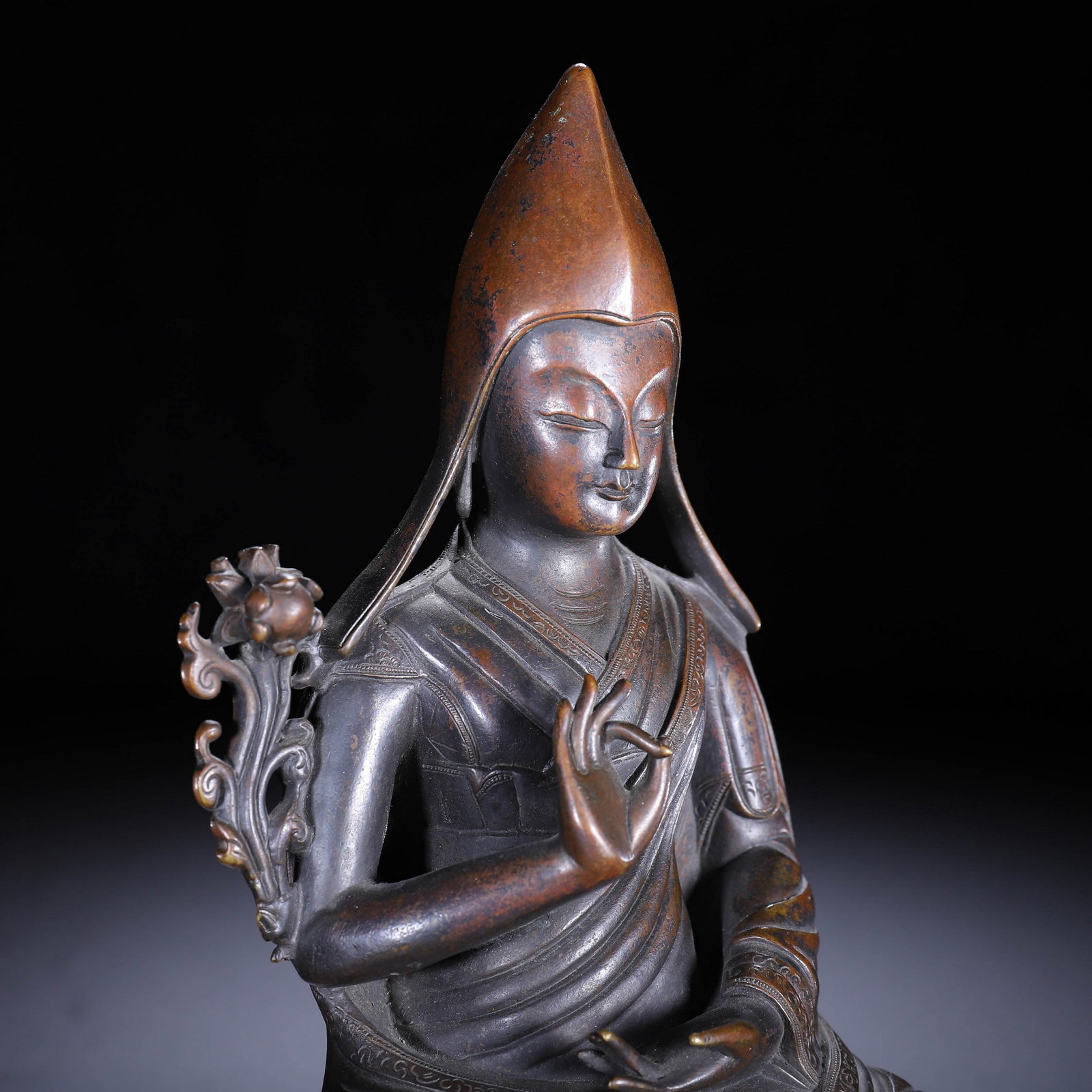 A COPPER BUDDHA STATUE - 5