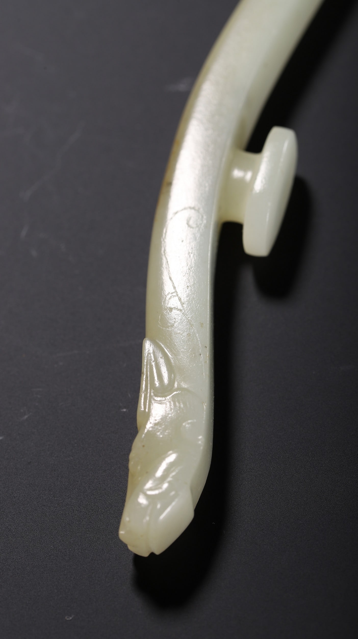 A JADE BELT HOOK - 5