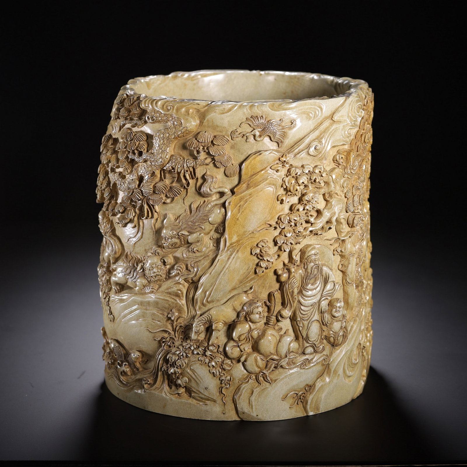 A SHOUSHAN BRUSH POT - 4