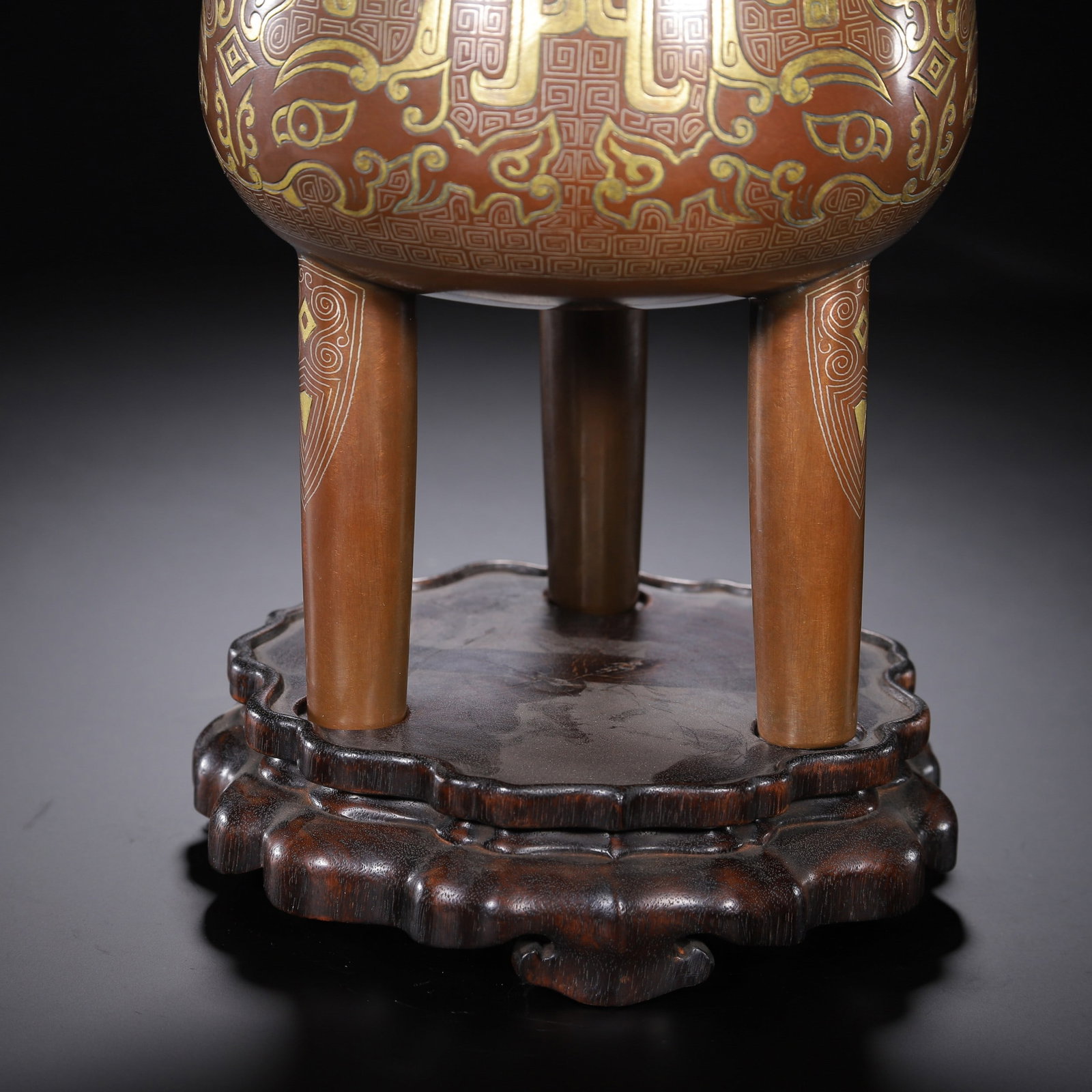 A COPPER INCENSE BURNER - 3