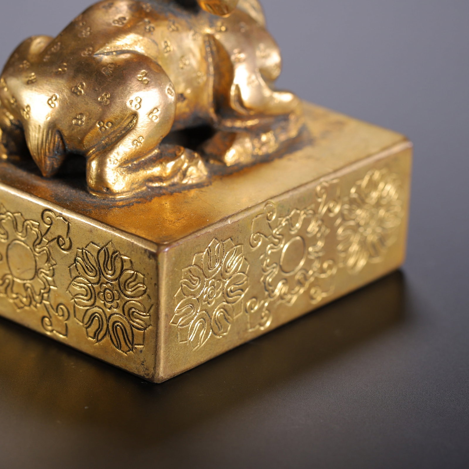 A COPPER GILDING SEAL - 4
