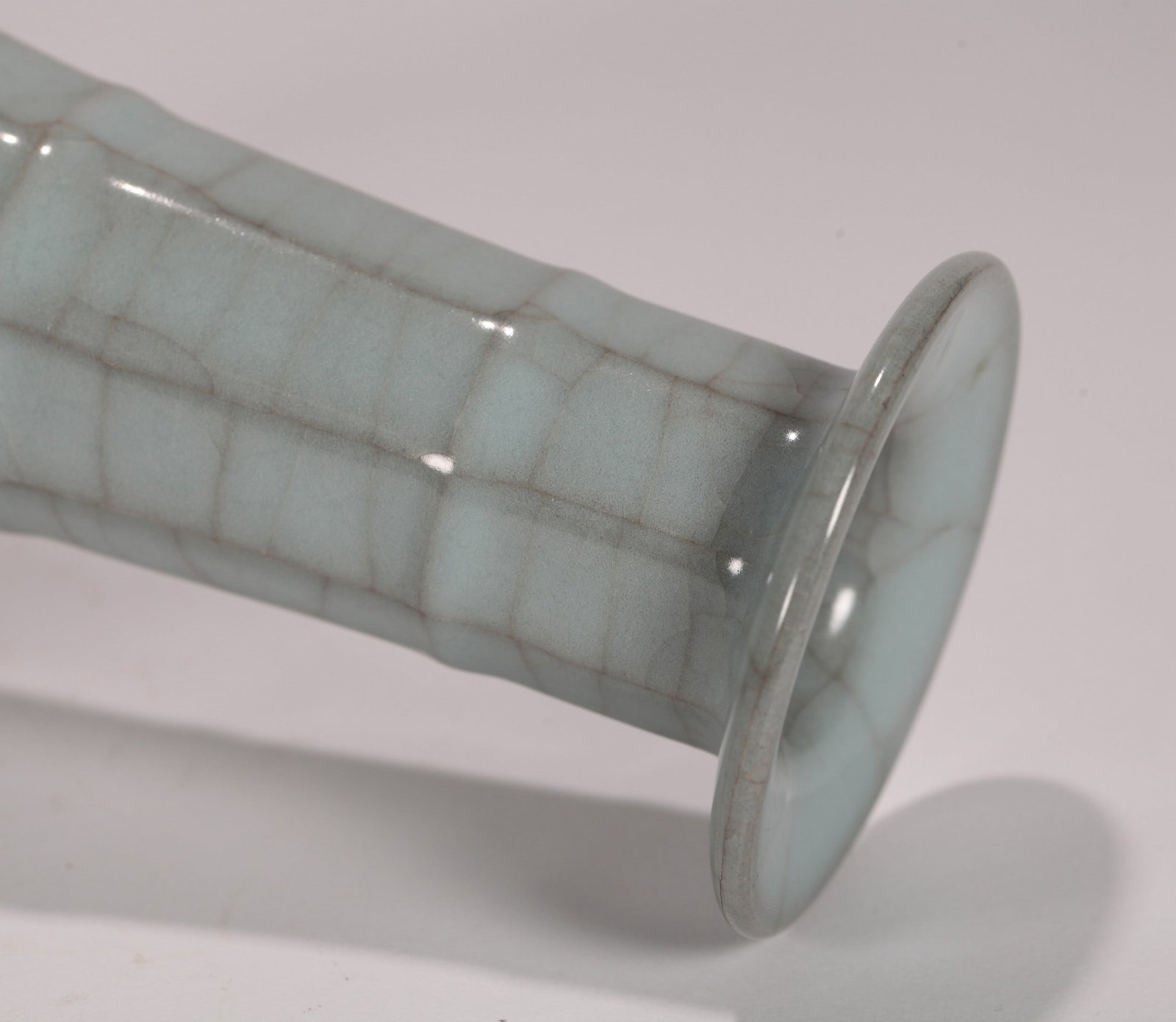 A GUAN VASE - 5