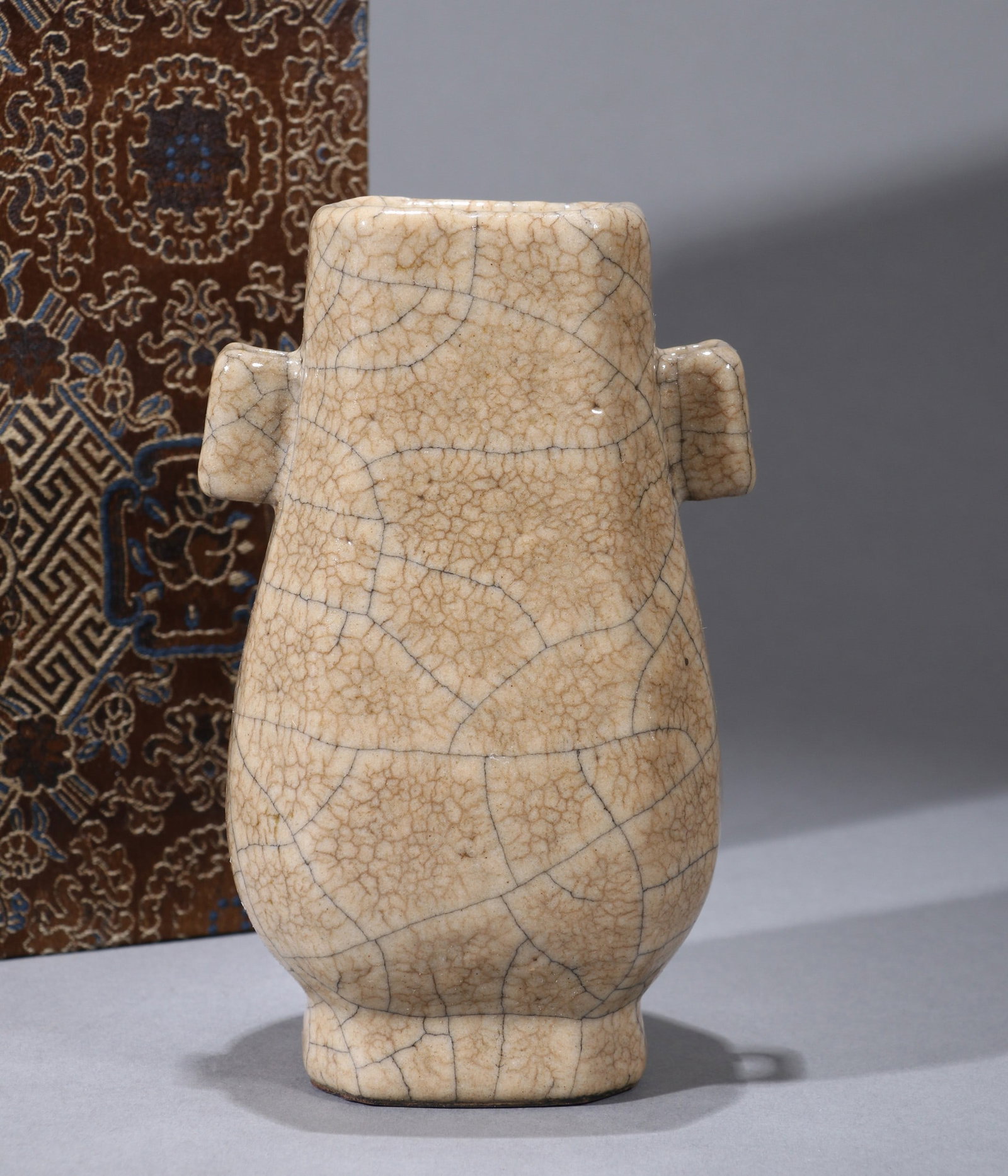 A GE VASE - 3