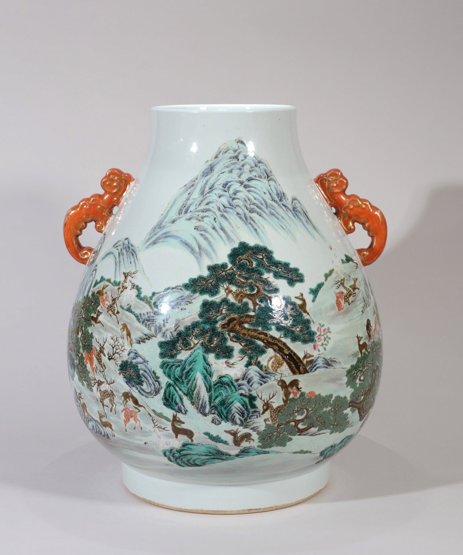 A YANGCAI DEER ZUN: 乾隆 洋彩百鹿尊 A yangcai deer zun Ht.46cm
