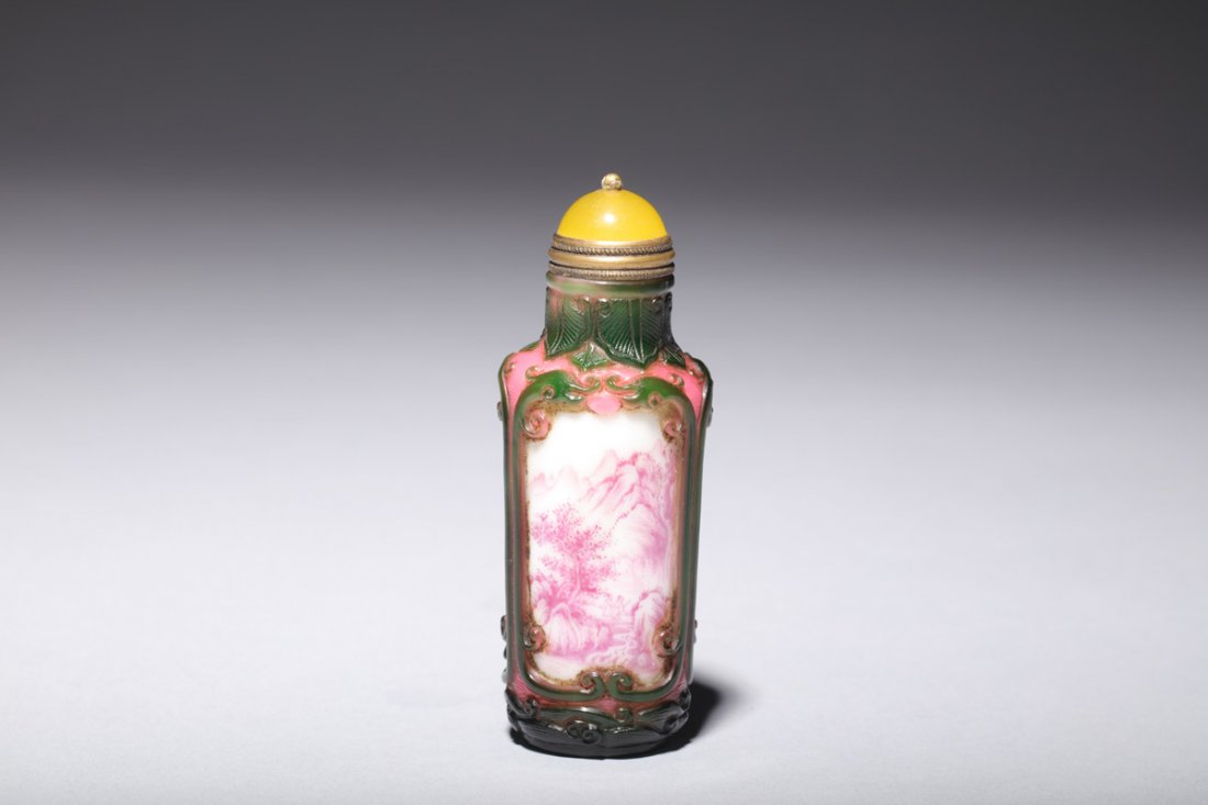 GLASS OVERLAY 'LANDSCAPE' SNUFF BOTTLE (1 of 6)
