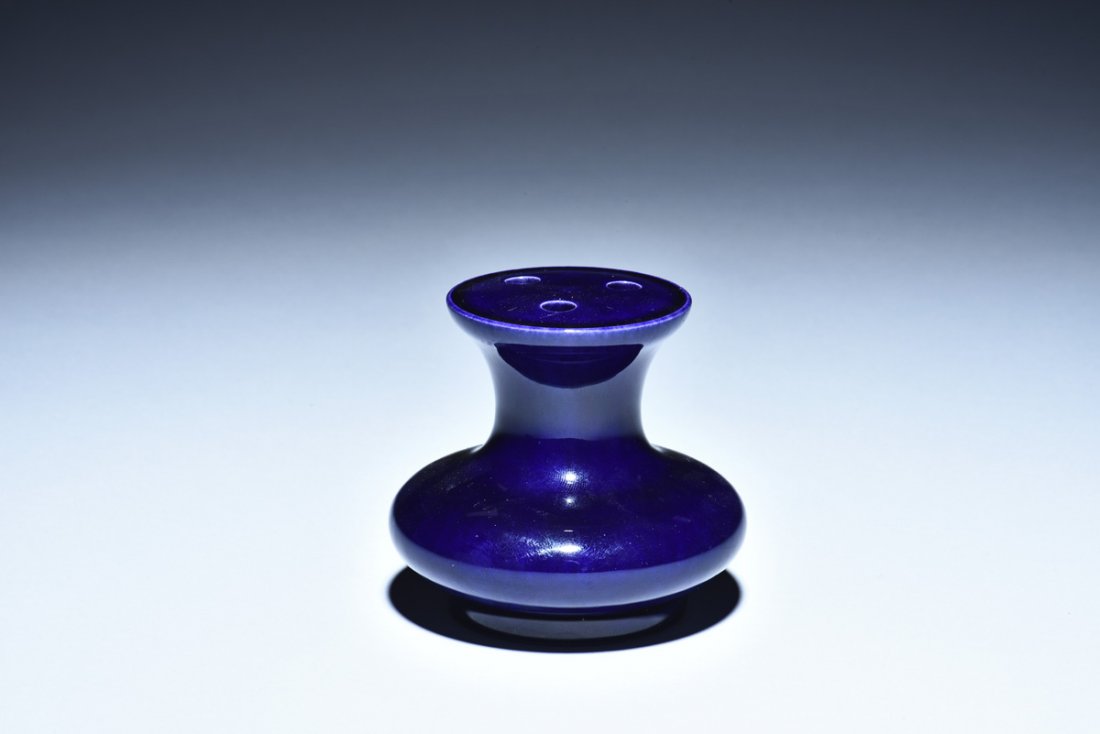 MONOCHROME BLUE GLAZED SMALL VASE (1 of 4)