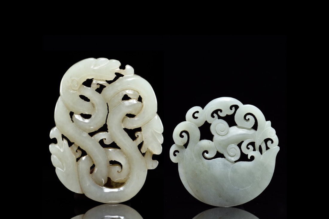 TWO JADE CARVED PENDANTS (1 of 9)