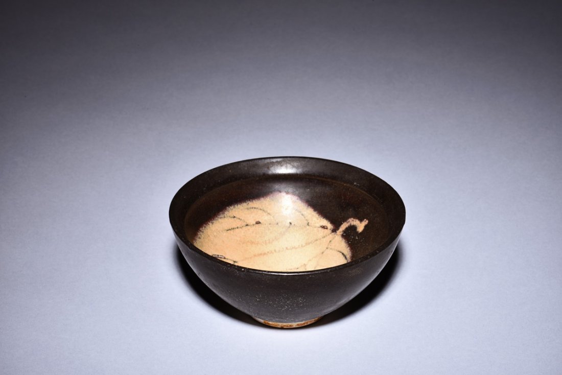 JIZHOU WARE STENCIL-CUT 'LEAF' BOWL (1 of 6)