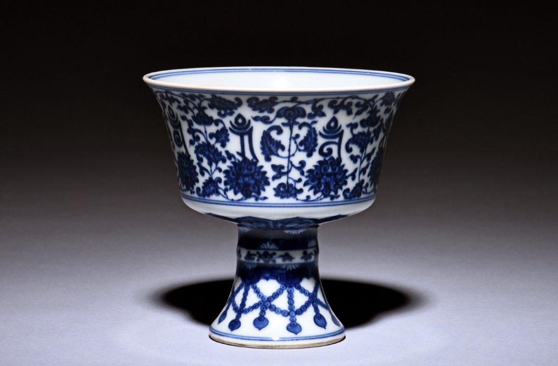 BLUE AND WHITE STEM CUP (1 of 6)
