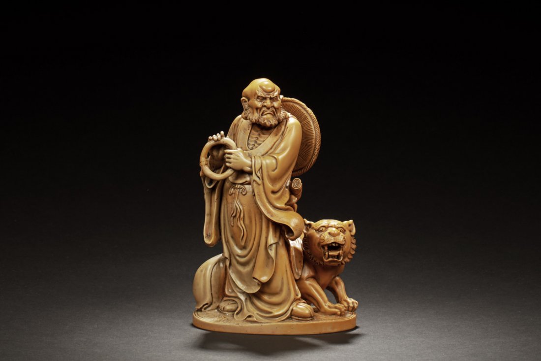 SHOUSHAN SOAPSTONE CARVED BODHIDHARMA FIGURE (1 of 8)