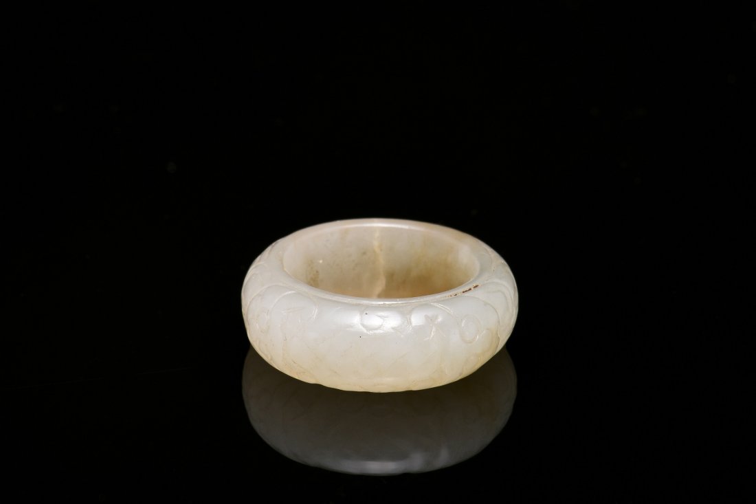 JADE CARVED 'TAOTIE‘ RING (1 of 5)