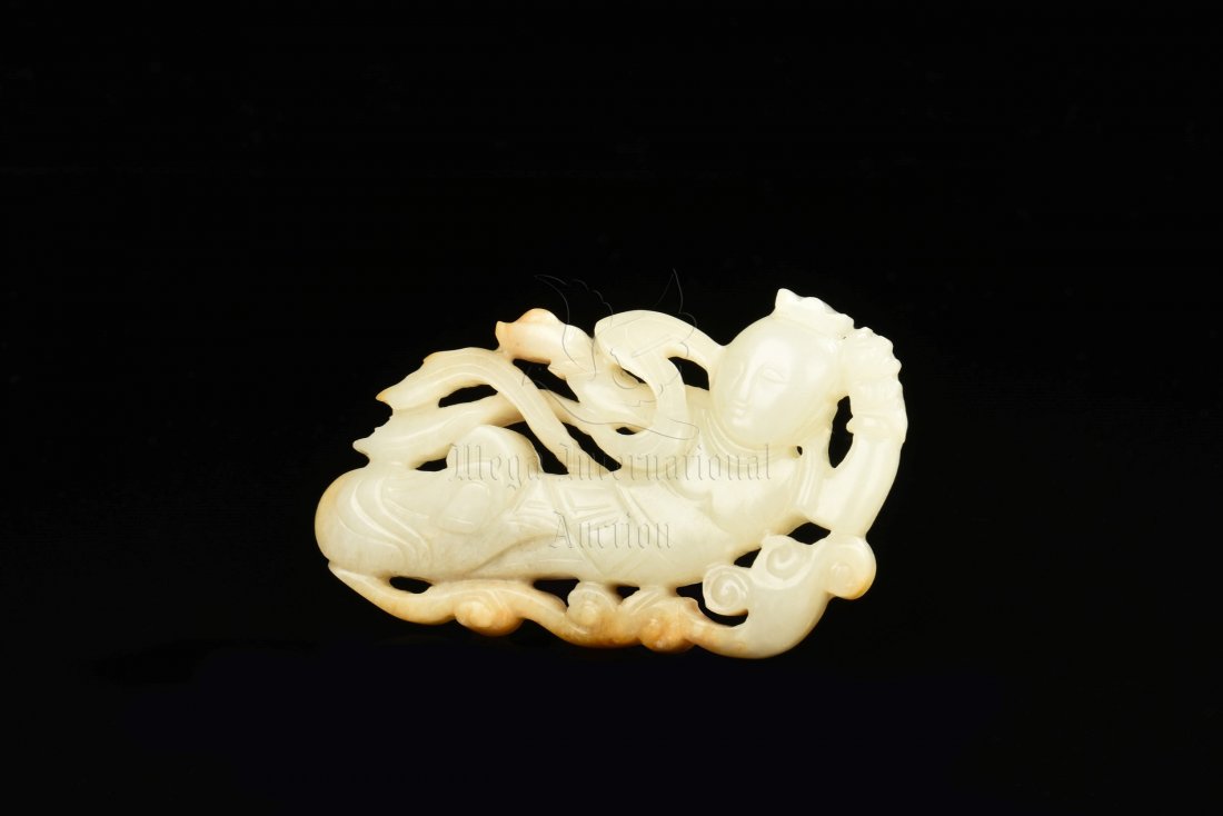 JADE CARVED FEITIAN ORNAMENT (1 of 6)