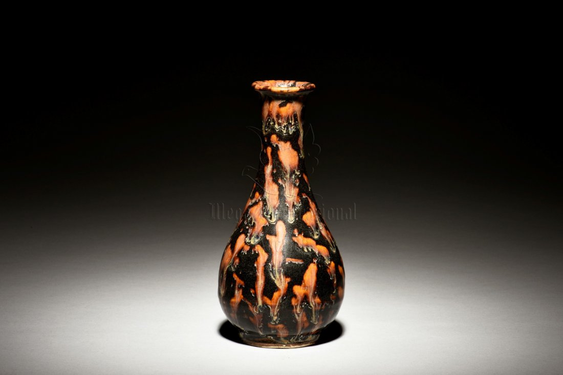 JIZHOU WARE 'TORTOISE SHELL' GLAZED VASE, YUHUCHUN (1 of 6)