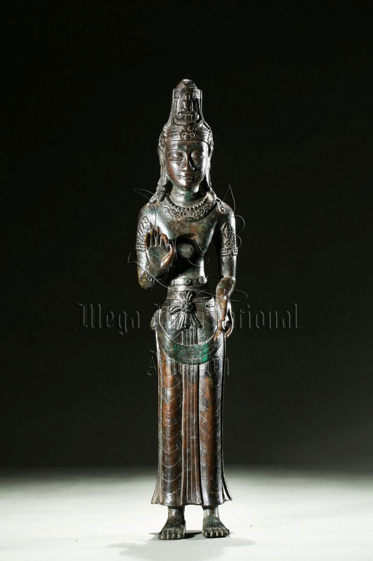 BRONZE CAST DALI KINGDOM BUDDHA STANDING FIGURE (1 of 9)
