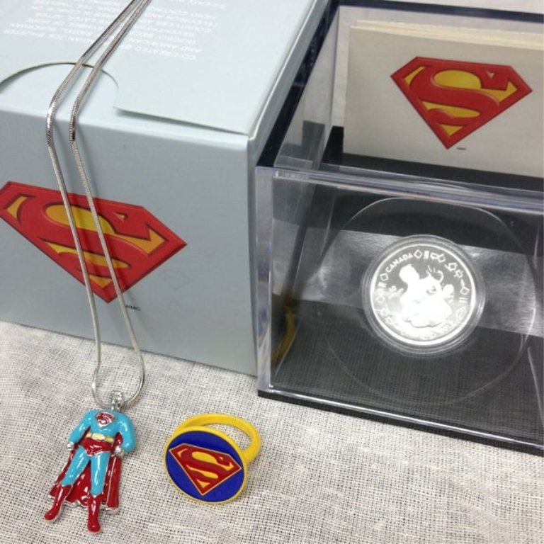 9999 Fine Silver Superman Coin in Display With: 9999 Fine Silver Superman Coin in Display With Superman Ring, Pendant &Chain