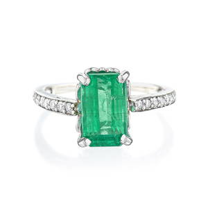 No-Reserve Lot - 2.58-Carat Emerald and Diamond Ring