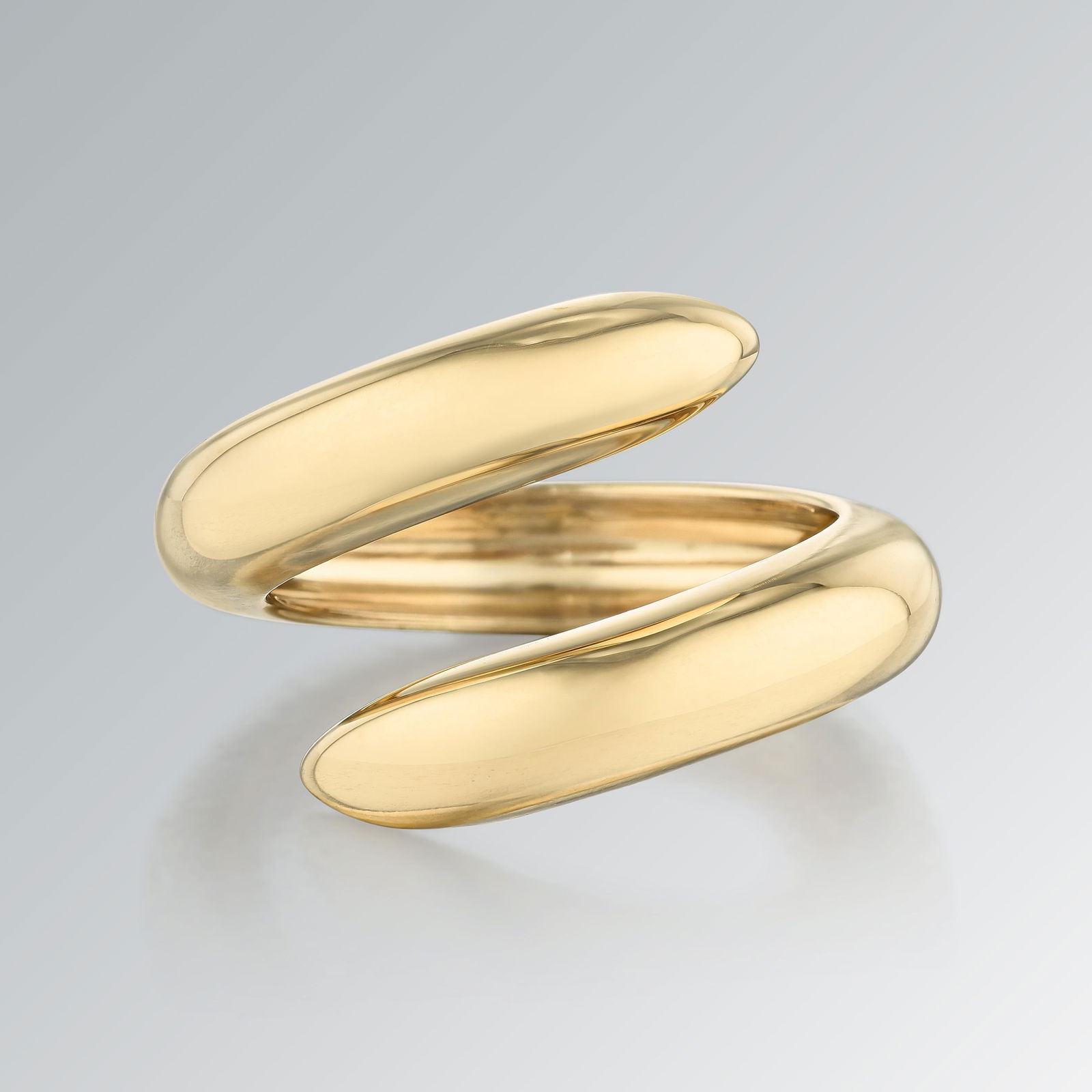 Chaumet Open Center Ring in 18K (1 of 6)