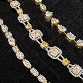 Fancy Yellow Cushion-Cut Diamond and Pavé Link Bracelet