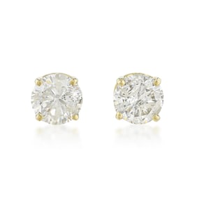 Diamond Stud Earrings In Yellow Gold