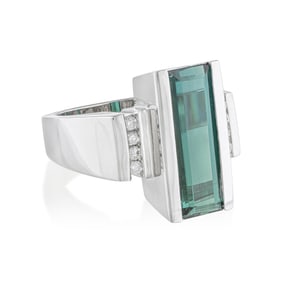 Green Tourmaline and Diamond Ring
