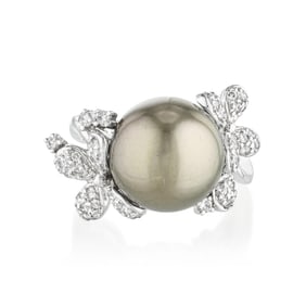 Black Pearl Diamond Butterfly Ring