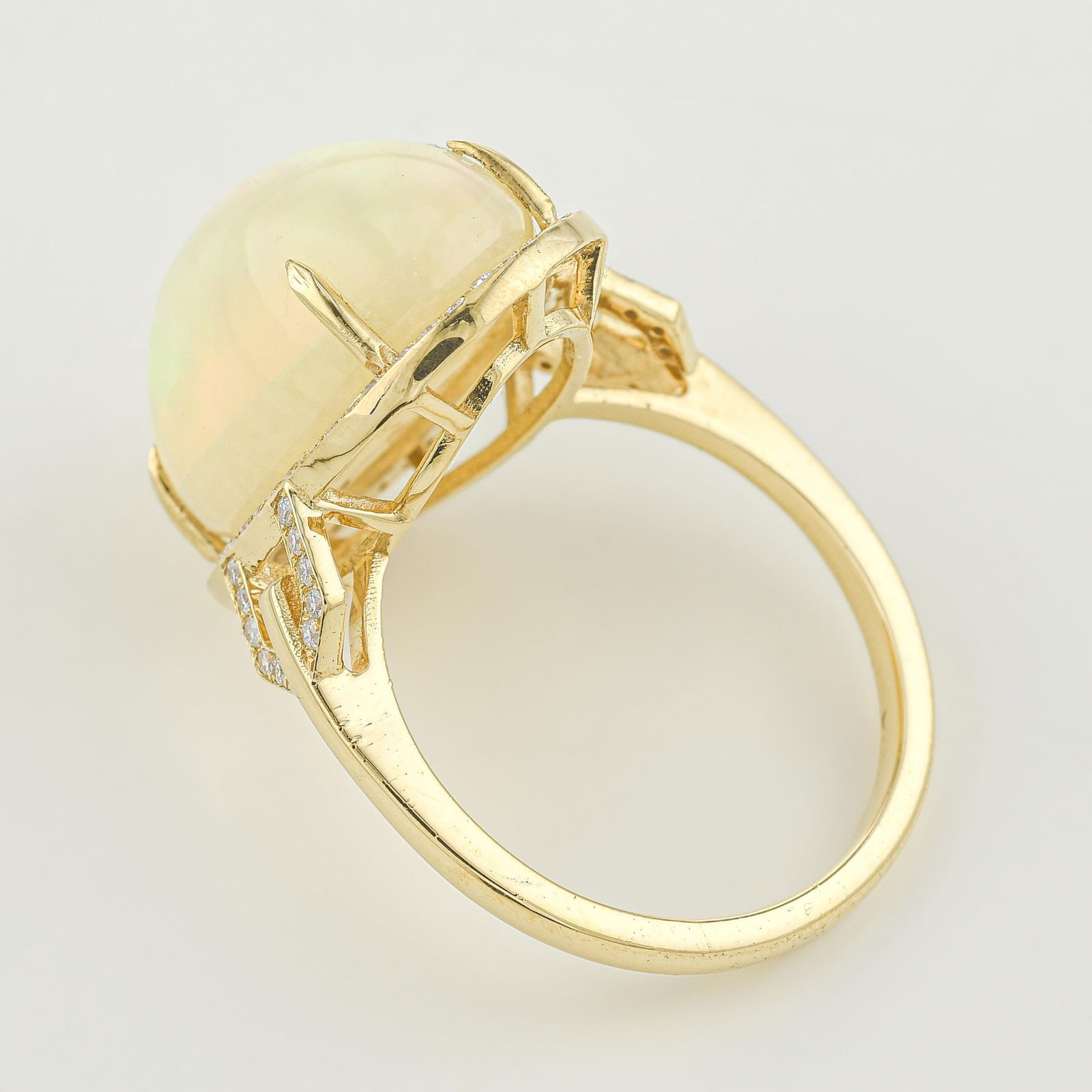 7.55-Carat Opal and Diamond Ring - 2