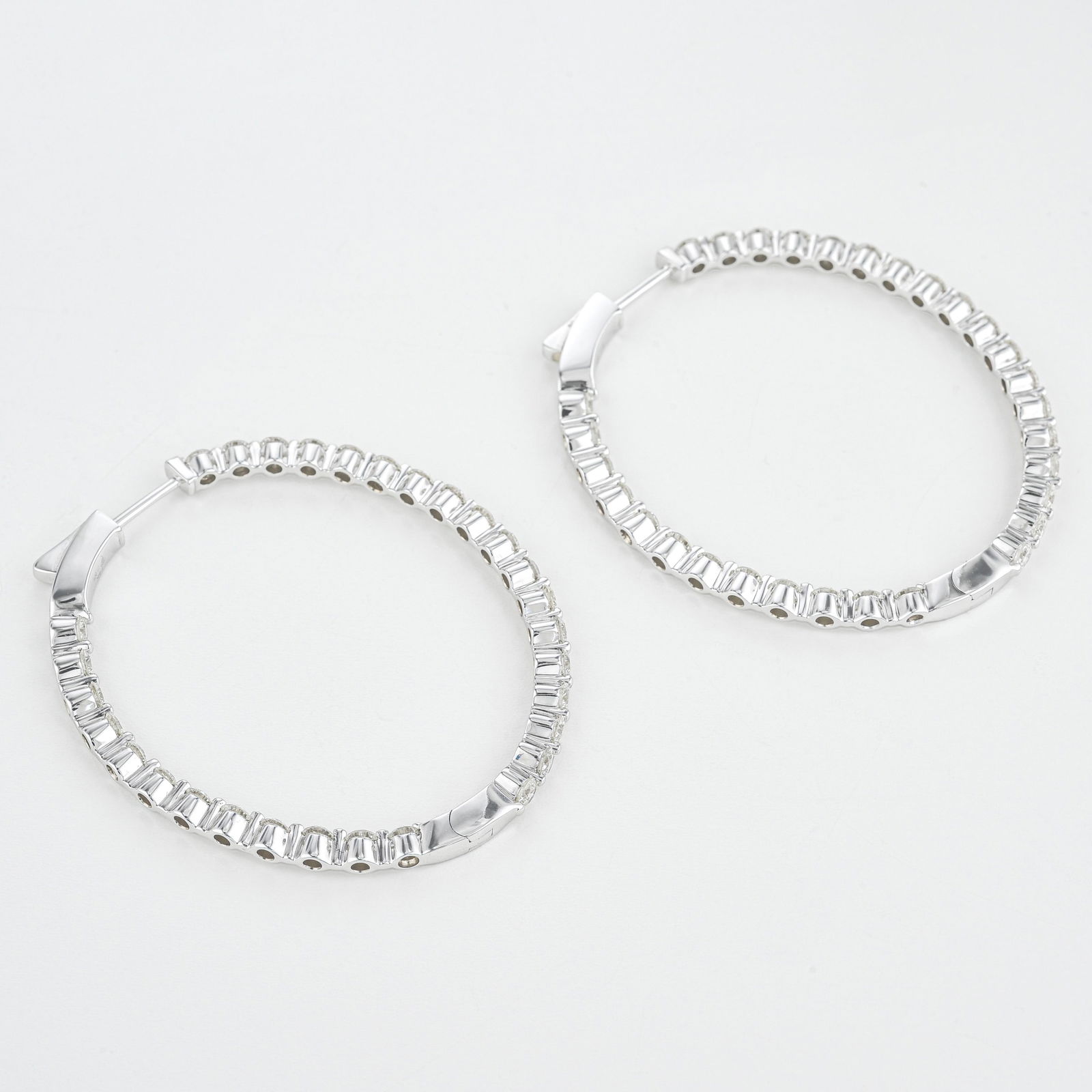 Oval Inside Out Hoop Earrings (Approx. 2.89 CTW) - 2