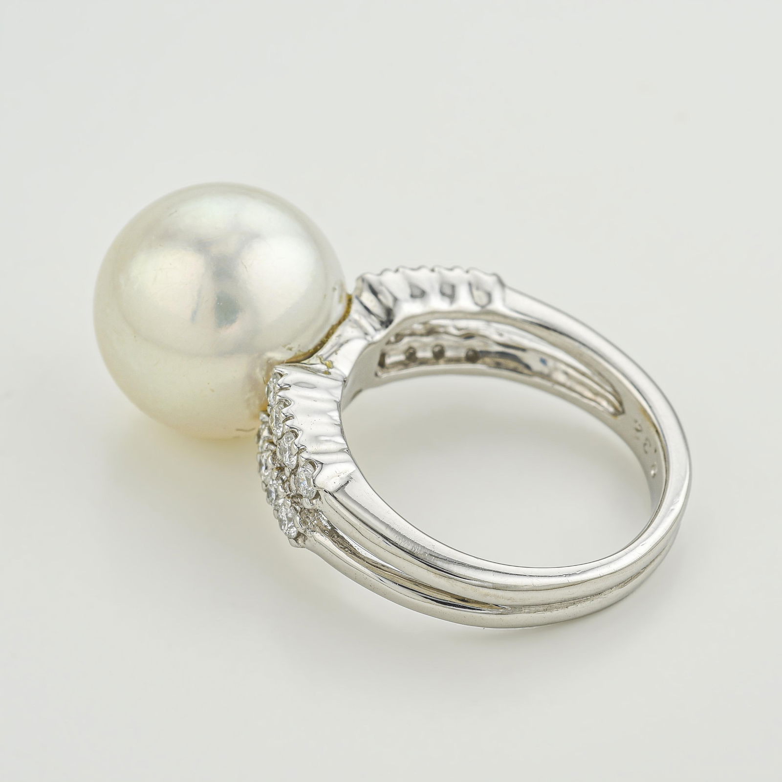 Pearl and Diamond Ring - 3