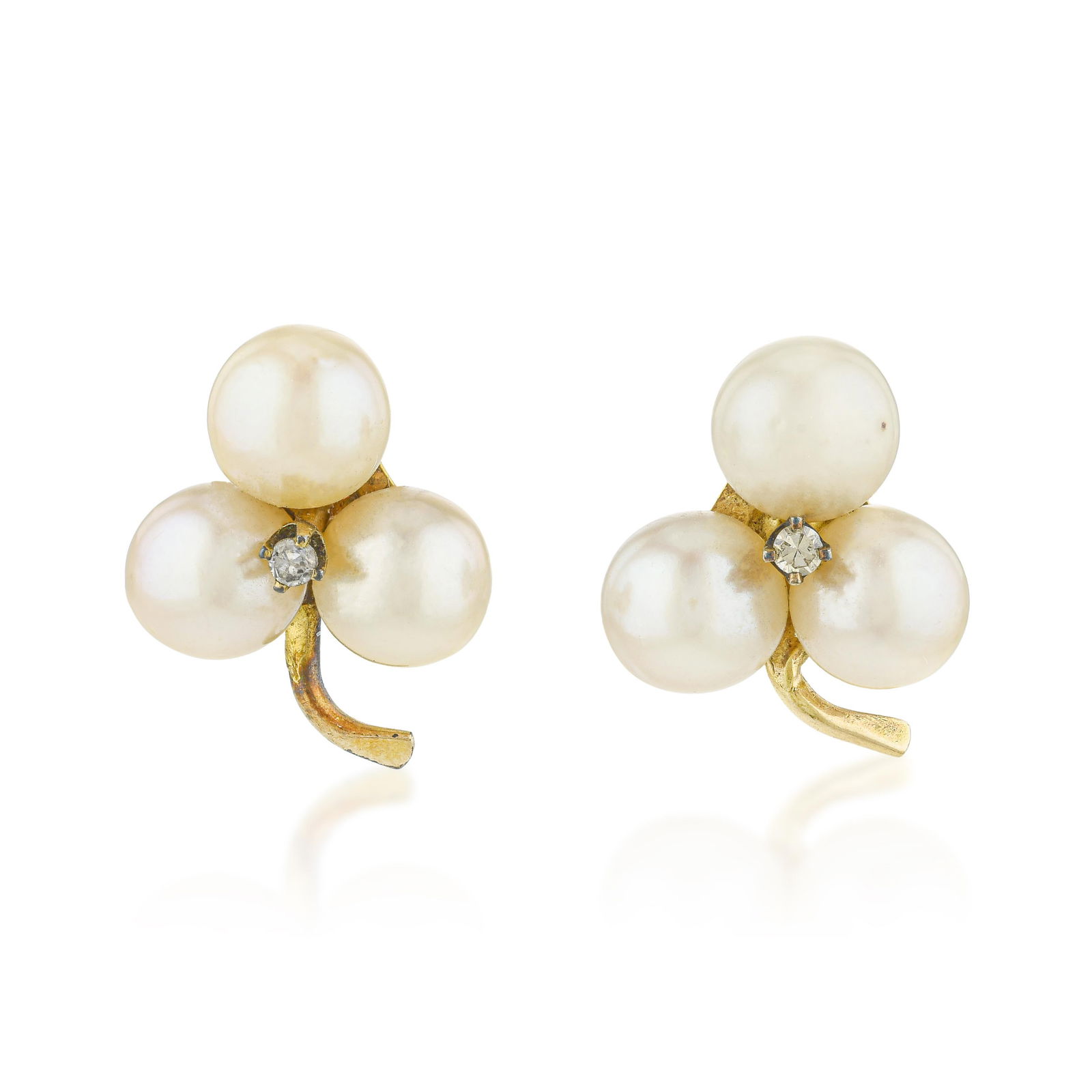 Pearl Clover Earrings: ESTIMATED RETAIL PRICE: $1,200* *This is the estimated value a piece of similar quality, craftsmanship, and characteristics could command at retail. The four-leaf clover in 14K yellow gold with