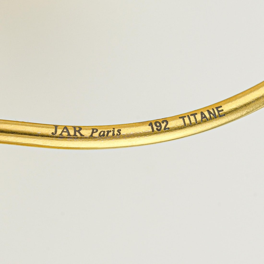 JAR Carnavale a Venice Golden Titanium Earrings - 3