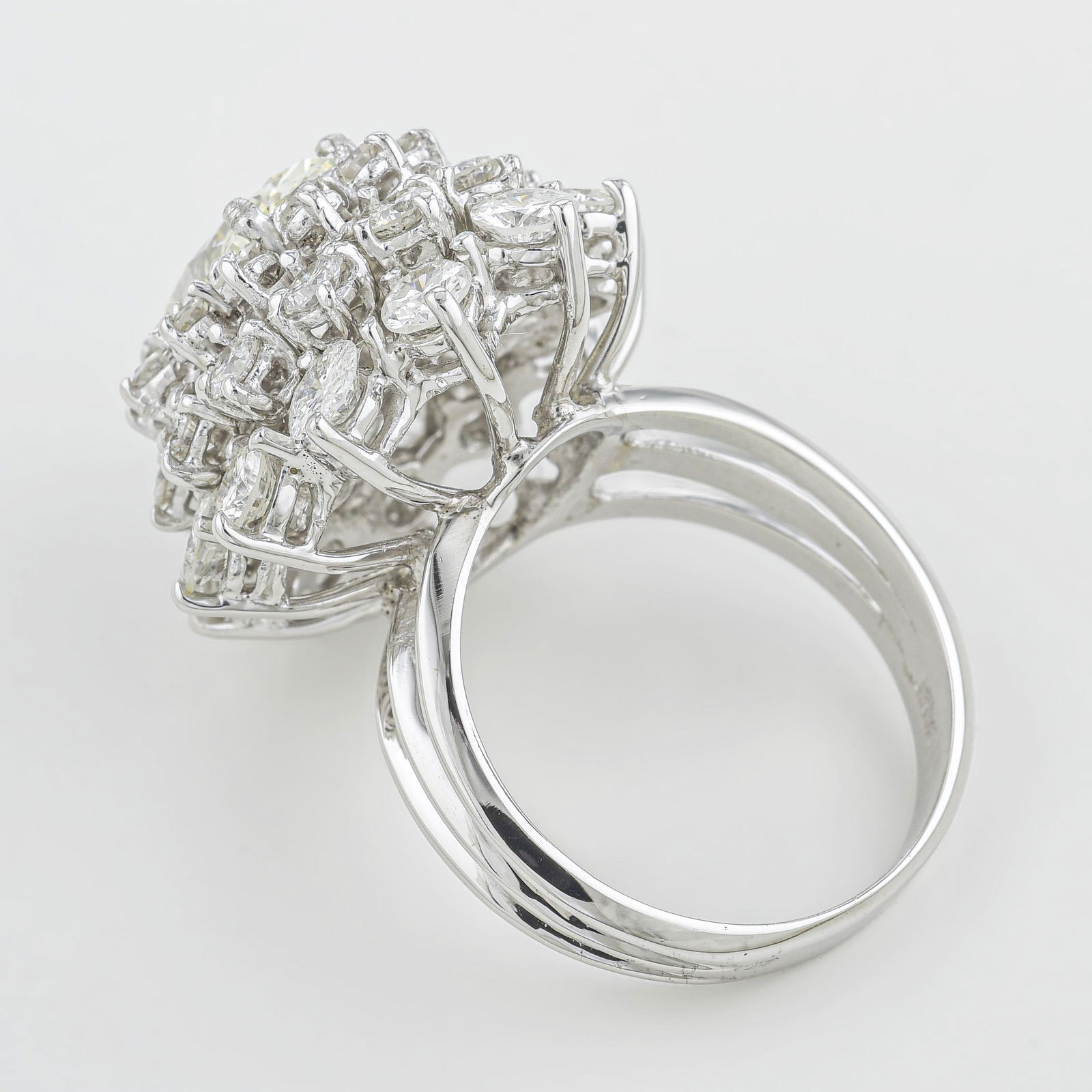 Oval Shape Diamond Cluster Ring - 3